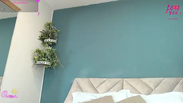 Snapshot of SharisWillian chatting on 06.29.26 SharisWillian online show from 06.29.26