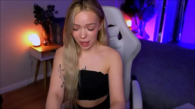 Lily Yin online show from 04.08.26