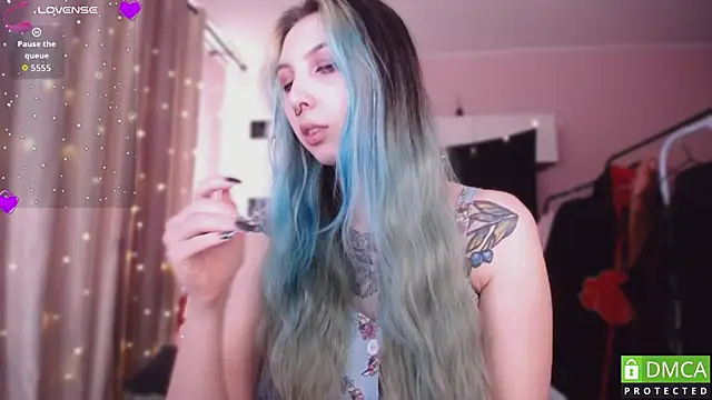 JustMeowGirl online show from 04.05.26