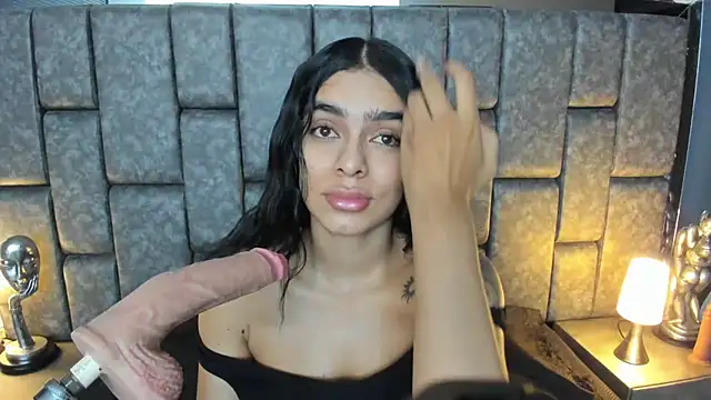 Foxy Assh  online show from 02.16.25