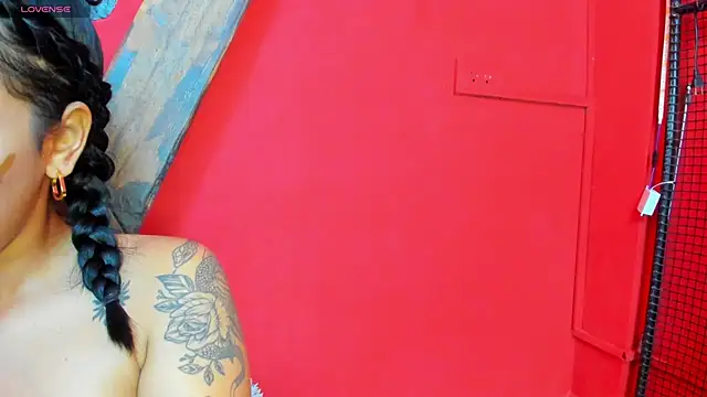 Foxy Assh  online show from 04.19.26