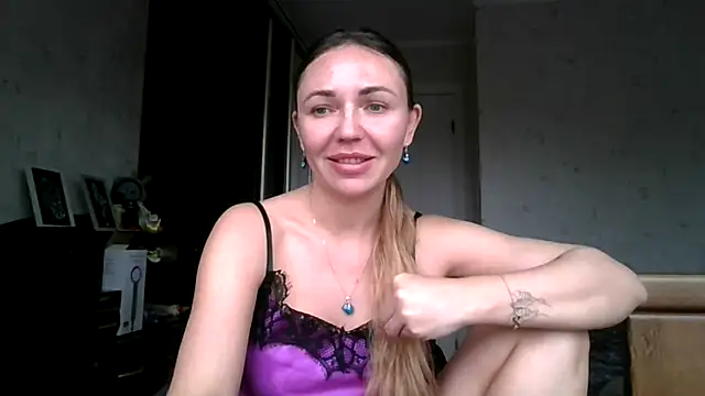 AngelinaLove28 online show from 11.16.25