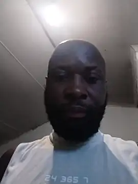 Snapshot of Stallion100 chatting on 11.02.25 Stallion100 online show from 11.02.25