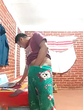 Snapshot of Cris_ale1218 chatting on 11.06.25 Cris ale1218 online show from 11.06.25