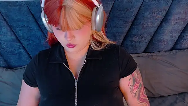 Karmilla Rosse online show from 04.18.26