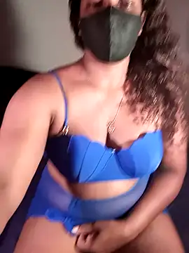 Snapshot of Kim_kardashia1 chatting on 12.20.24 Kim kardashia1 online show from 12.20.24