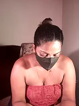 Snapshot of Kim_kardashia1 chatting on 01.03.25 Kim kardashia1 online show from 01.03.25