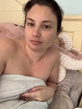 MilfyMrsRobinson online show from 02.25.25