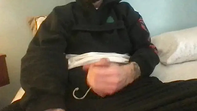 Snapshot of Cheese376 chatting on 02.02.25 Cheese376 online show from 02.02.25