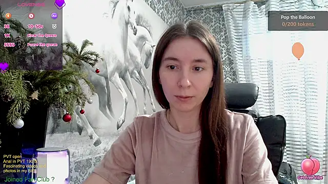 Snapshot of Wowpornoo chatting on 12.22.24 Wowpornoo online show from 12.22.24