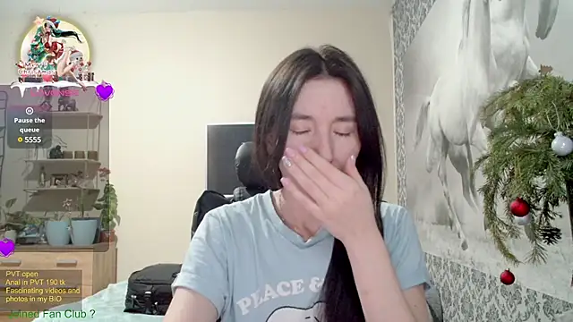 Snapshot of Wowpornoo chatting on 12.27.24 Wowpornoo online show from 12.27.24