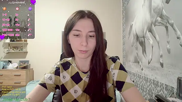 Snapshot of Wowpornoo chatting on 01.22.25 Wowpornoo online show from 01.22.25