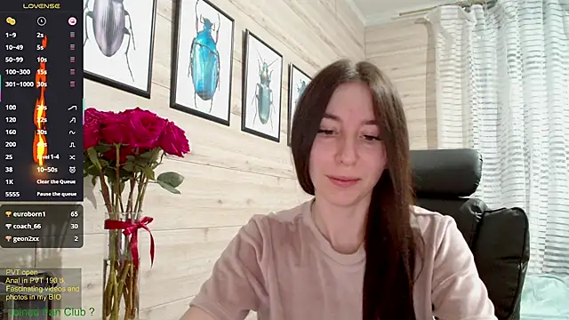 Snapshot of Wowpornoo chatting on 03.13.25 Wowpornoo online show from 03.13.25