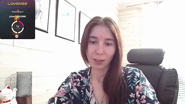 Snapshot of Wowpornoo chatting on 09.27.25 Wowpornoo online show from 09.27.25