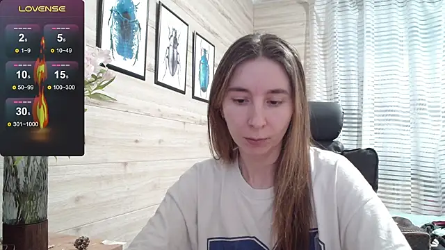 Snapshot of Wowpornoo chatting on 11.26.25 Wowpornoo online show from 11.26.25