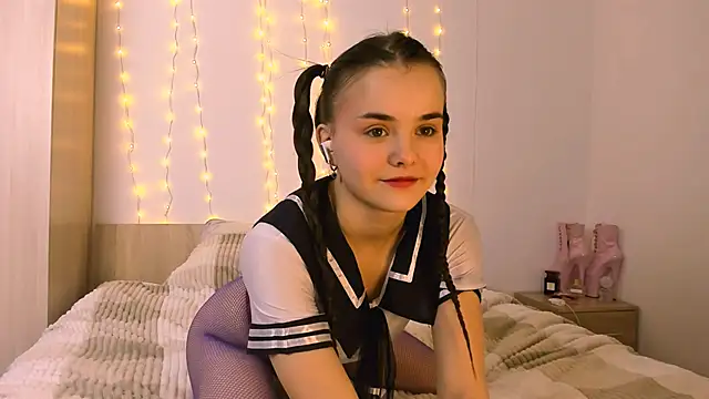 Snapshot of evelinal_ove chatting on 01.21.25 evelinal ove online show from 01.21.25