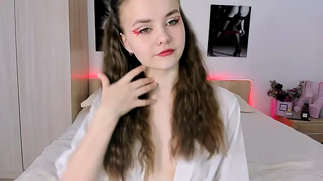 Snapshot of evelinal_ove chatting on 03.09.25 evelinal ove online show from 03.09.25