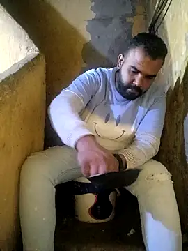 Snapshot of ListedLoin chatting on 01.02.25 ListedLoin online show from 01.02.25