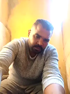 Snapshot of ListedLoin chatting on 01.09.25 ListedLoin online show from 01.09.25