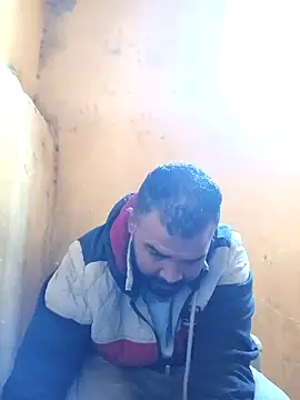 Snapshot of ListedLoin chatting on 01.15.25 ListedLoin online show from 01.15.25