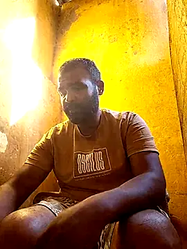 ListedLoin online show from 11.06.25