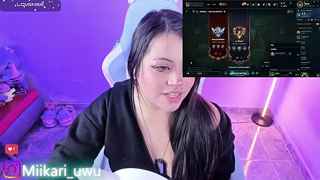 Snapshot of Ahri_Elderwood chatting on 05.22.26 Ahri Elderwood online show from 05.22.26