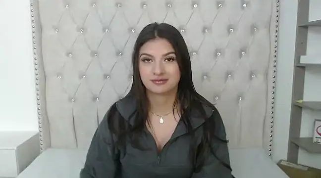 Abril Squirt online show from 03.11.25