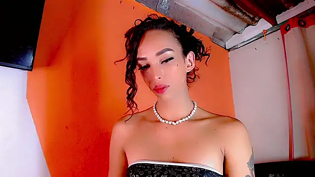 Snapshot of Bigcatalove chatting on 03.21.25 Bigcatalove online show from 03.21.25