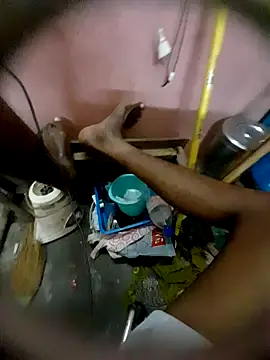 Snapshot of Tamil_boy_age28 chatting on 09.15.25 Tamil boy age28 online show from 09.15.25