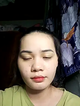 Ngoc-Trinh online show from 12.14.24