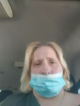 Snapshot of Icedcoffee2024 chatting on 11.07.25 Icedcoffee2024 online show from 11.07.25