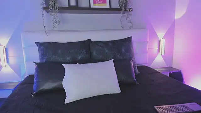 sofi bakerr online show from 02.13.26