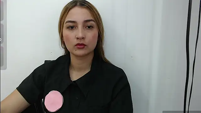 salome  lopez  online show from 11.20.25