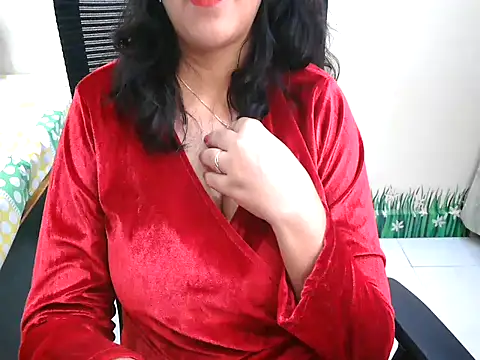 Inviting Aanya online show from 11.08.25