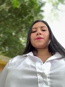 VAL PRINCESS online show from 02.04.25