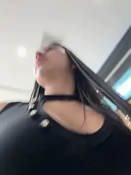 VAL PRINCESS online show from 03.05.25