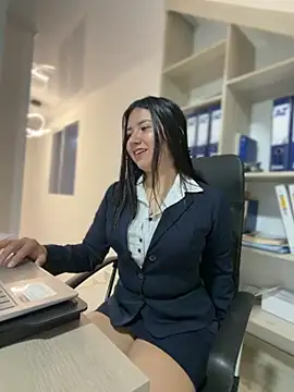 VAL PRINCESS online show from 11.05.25