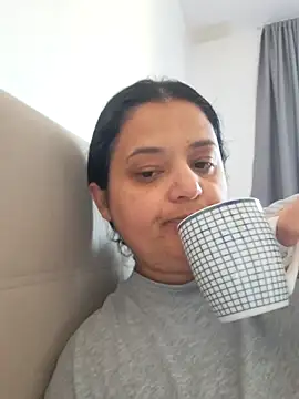 sarahhh1987 online show from 04.21.26