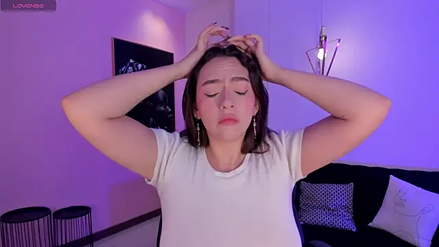 BellaRose X online show from 12.18.24