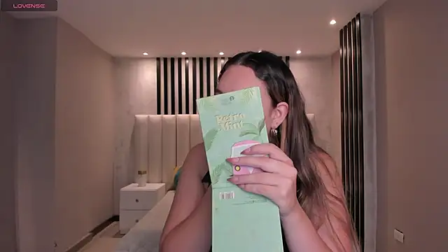 BellaRose X online show from 03.29.26