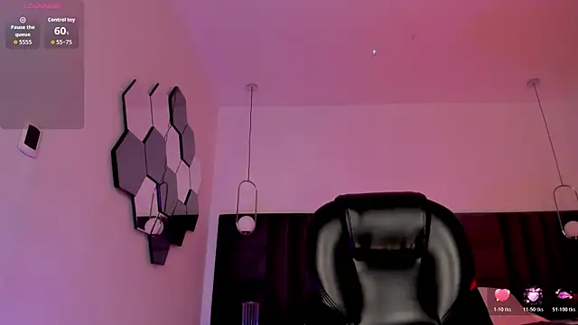 ViolettHansson online show from 02.04.26