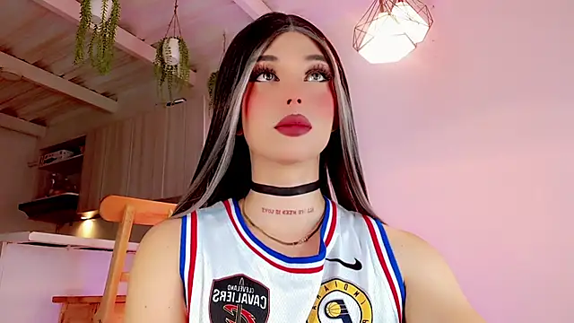 Snapshot of Marian_LV chatting on 02.05.25 Marian LV online show from 02.05.25