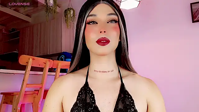 Snapshot of Marian_LV chatting on 03.23.25 Marian LV online show from 03.23.25