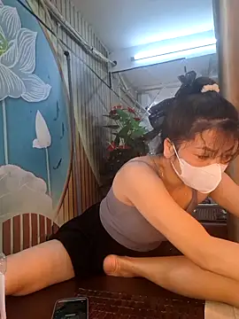 Snapshot of Dawn_hope chatting on 12.15.25 Dawn hope online show from 12.15.25