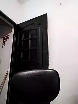 Snapshot of lunanataly chatting on 09.17.25 lunanataly online show from 09.17.25