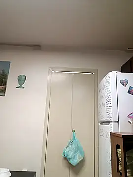 Snapshot of PhatAss_Kummmilla chatting on 02.15.25 PhatAss Kummmilla online show from 02.15.25