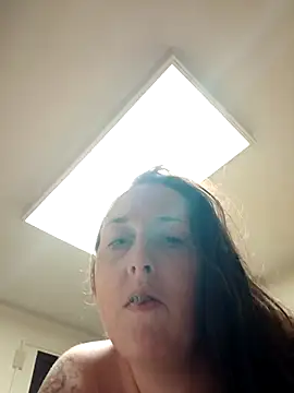 Snapshot of PhatAss_Kummmilla chatting on 10.12.25 PhatAss Kummmilla online show from 10.12.25