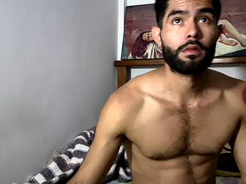 hideonbush051 online show from 12.04.25