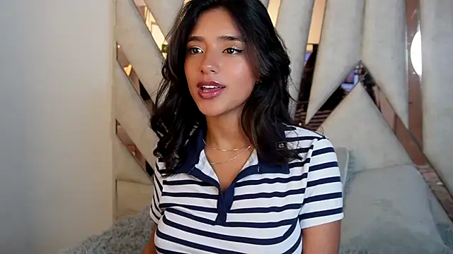 Snapshot of Rebecca_055 chatting on 04.29.26 Rebecca 055 online show from 04.29.26