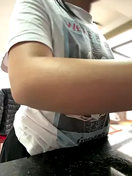 Salome golvert online show from 12.03.25